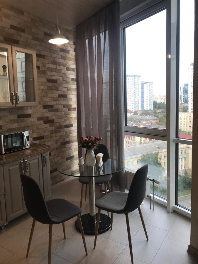 Apart Assistant On Smart Plaza Kiew Exterior foto